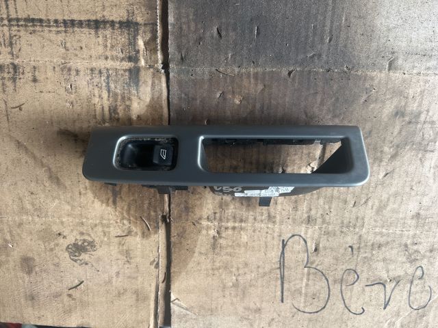 bontott VOLVO V50 Bal hátsó Ablakemelő Kapcsoló