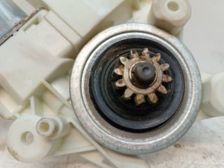 bontott VOLVO V50 Bal hátsó Ablakemelő Motor