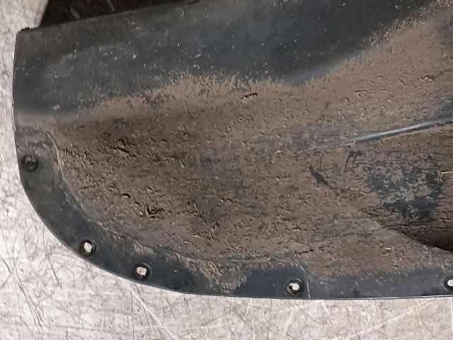 bontott VOLVO V50 Bal hátsó Hátsó Dobbetét (Kerékjárati, Műanyag)