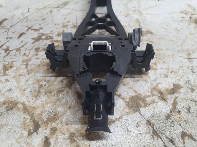 bontott VOLVO V50 Bal hátsó Külső Kilincsfészek