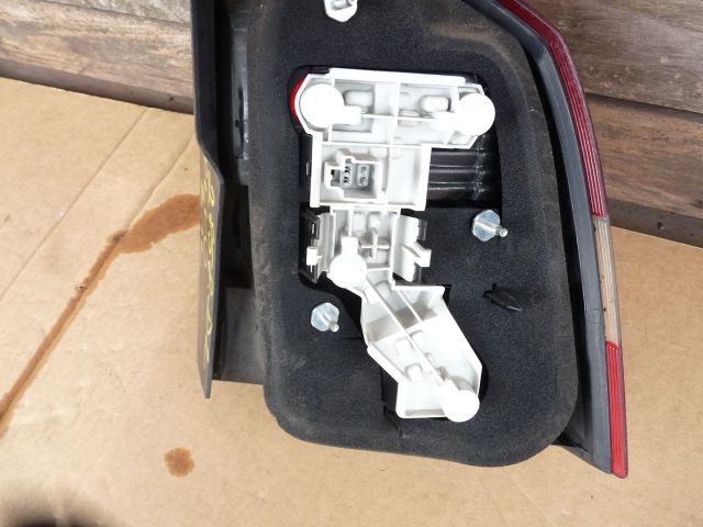 bontott VOLVO V50 Bal Hátsó Lámpa