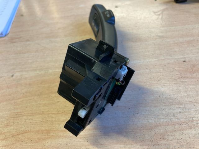 bontott VOLVO V50 Bal Kormánykapcsoló Irányjelző