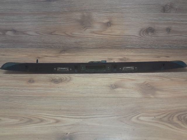 bontott VOLVO V50 Csomagtérajtó Díszléc