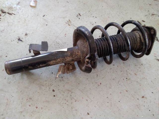 bontott VOLVO V50 Bal első Gólyaláb (Lengécsillapító, Rugó)