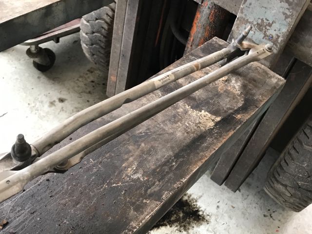 bontott VOLVO V50 Első Ablaktörlő Szerkezet Motorral