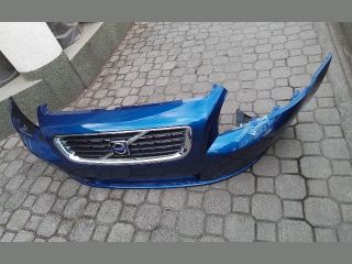 bontott VOLVO V50 Első Lökhárító (Részeivel)