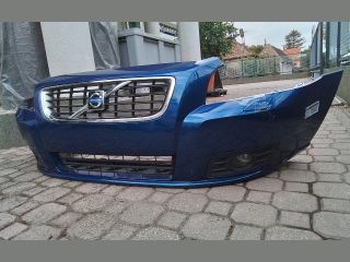 bontott VOLVO V50 Első Lökhárító (Részeivel)