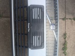 bontott VOLVO V50 Első Lökhárító (Részeivel)