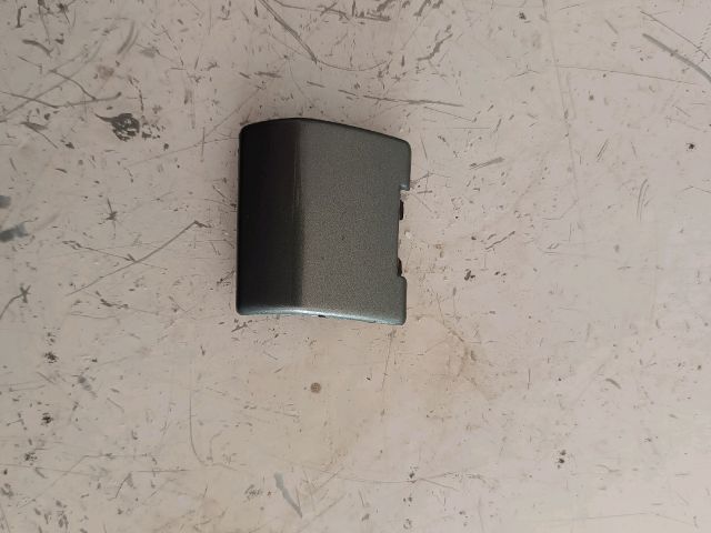 bontott VOLVO V50 Első Vonószem Burkolat