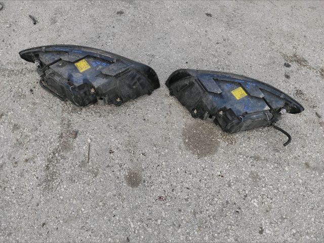 bontott VOLVO V50 Fényszóró Pár