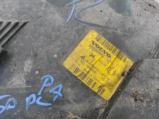 bontott VOLVO V50 Fényszóró Pár