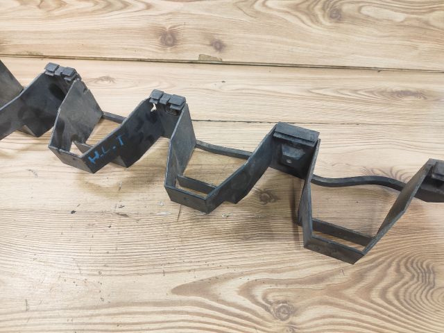 bontott VOLVO V50 Hátsó középső Lökhárító Tartó (Műanyag)