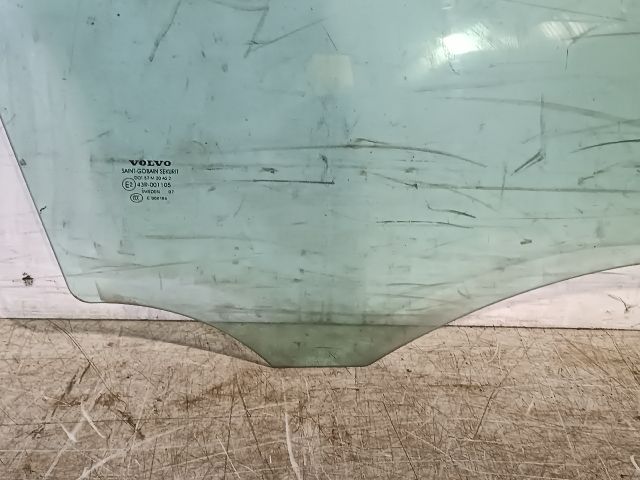 bontott VOLVO V50 Jobb első Ablak