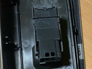 bontott VOLVO V50 Jobb első Ablakemelő Kapcsoló