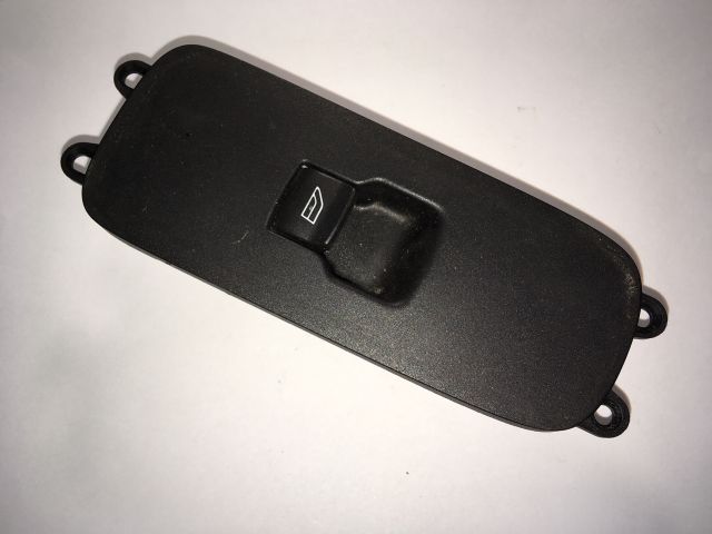 bontott VOLVO V50 Jobb első Ablakemelő Kapcsoló