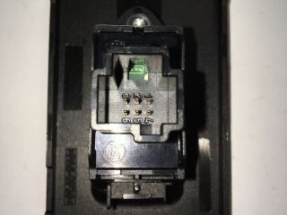 bontott VOLVO V50 Jobb első Ablakemelő Kapcsoló