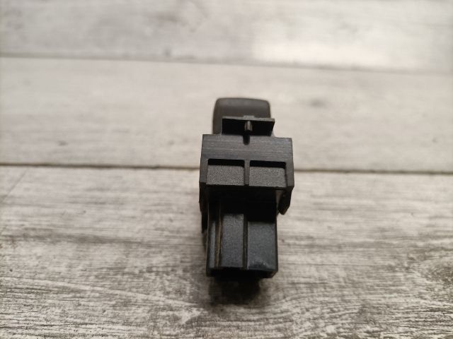 bontott VOLVO V50 Jobb első Ablakemelő Kapcsoló