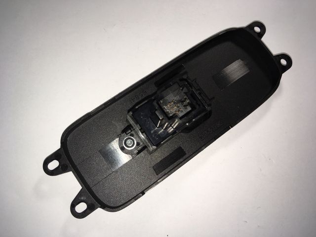 bontott VOLVO V50 Jobb első Ablakemelő Kapcsoló