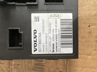 bontott VOLVO V50 Jobb első Ablakemelő Motor