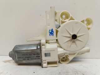 bontott VOLVO V50 Jobb első Ablakemelő Motor