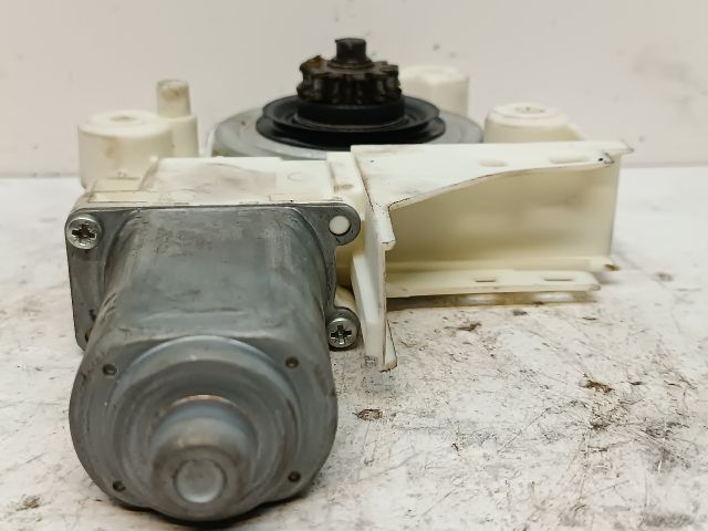 bontott VOLVO V50 Jobb első Ablakemelő Motor