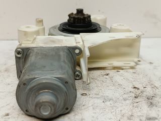 bontott VOLVO V50 Jobb első Ablakemelő Motor