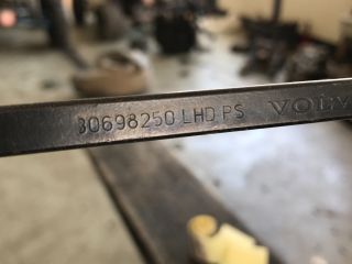 bontott VOLVO V50 Jobb első Ablaktörlő Kar