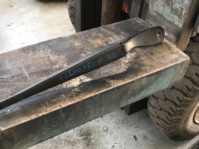 bontott VOLVO V50 Jobb első Ablaktörlő Kar