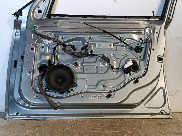 bontott VOLVO V50 Jobb első Ajtó (Részeivel)