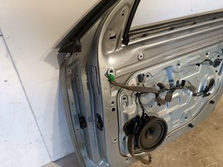 bontott VOLVO V50 Jobb első Ajtó (Részeivel)