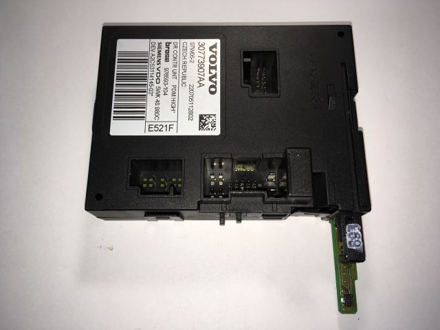 bontott VOLVO V50 Jobb első Ajtó Vezérlőegység