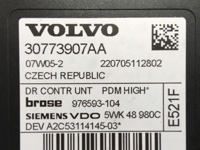 bontott VOLVO V50 Jobb első Ajtó Vezérlőegység