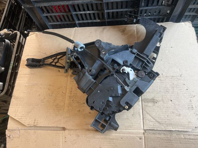 bontott VOLVO V50 Jobb első Ajtózár