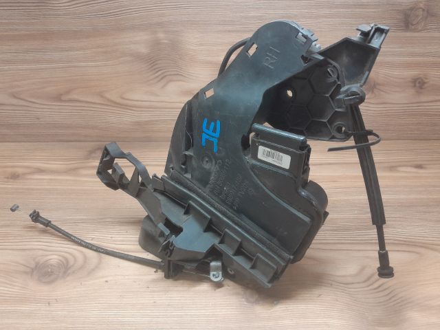 bontott VOLVO V50 Jobb első Ajtózár