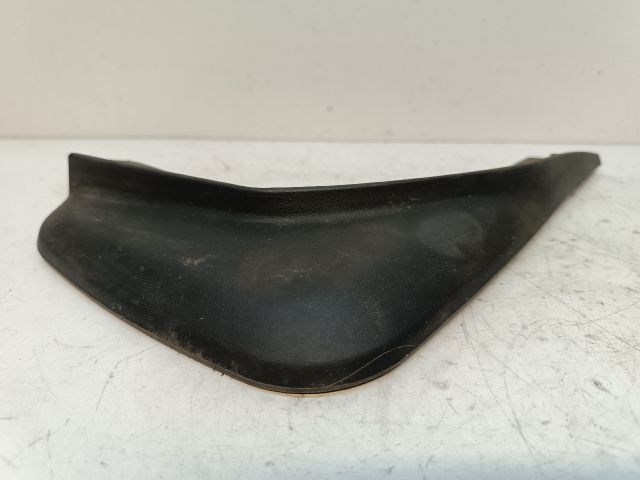 bontott VOLVO V50 Jobb első Sárvédő Gumi