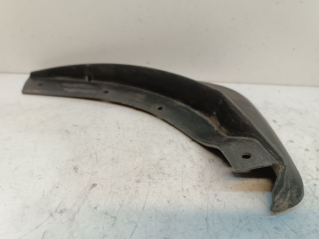 bontott VOLVO V50 Jobb első Sárvédő Gumi