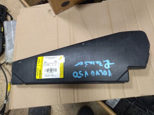 bontott VOLVO V50 Jobb Függönylégzsák és Oldallégzsák