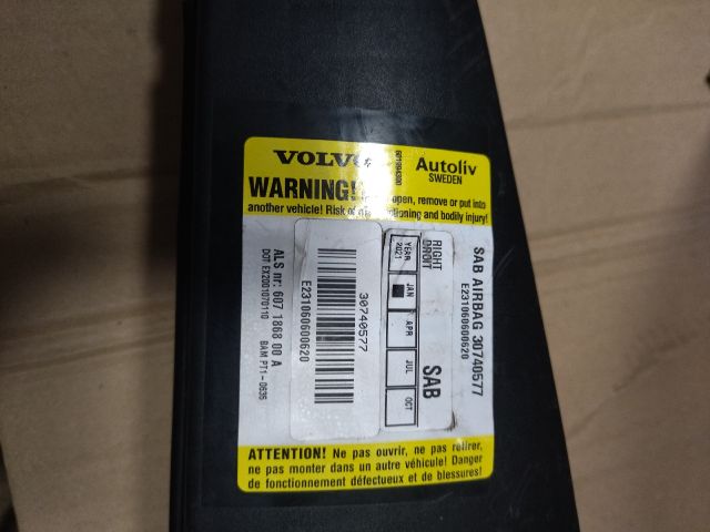 bontott VOLVO V50 Jobb Függönylégzsák és Oldallégzsák