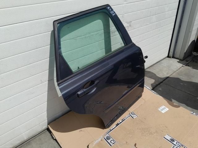 bontott VOLVO V50 Jobb hátsó Ajtó (Üres lemez)