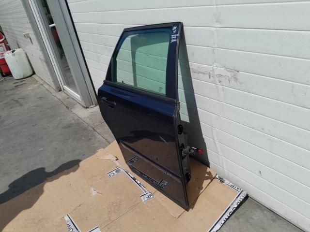 bontott VOLVO V50 Jobb hátsó Ajtó (Üres lemez)