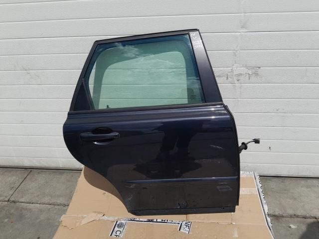 bontott VOLVO V50 Jobb hátsó Ajtó (Üres lemez)