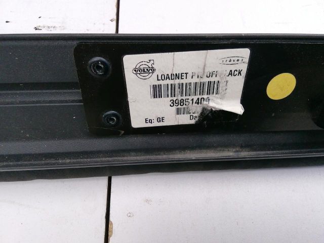 bontott VOLVO V50 Kalaptartó