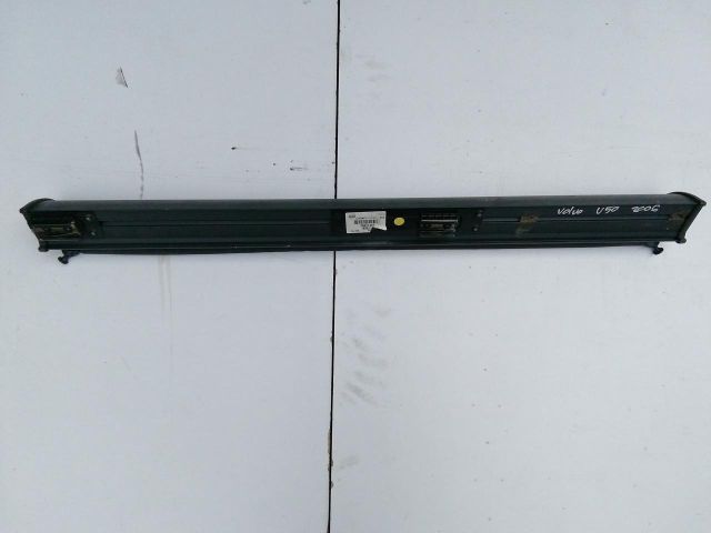 bontott VOLVO V50 Kalaptartó