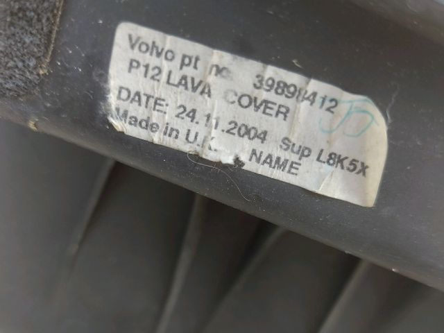 bontott VOLVO V50 Kalaptartó