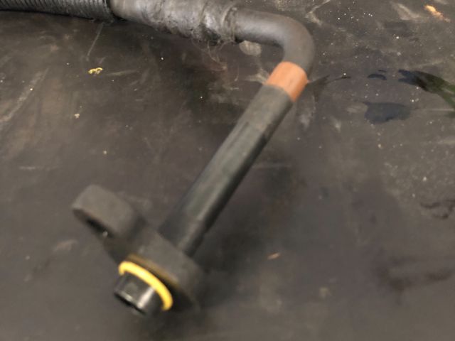 bontott VOLVO V50 Klíma Cső