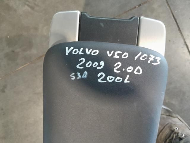bontott VOLVO V50 Könyöklő
