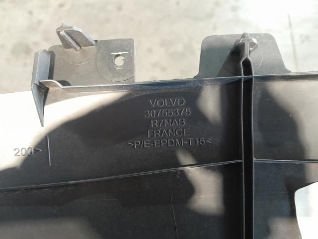 bontott VOLVO V50 Könyöklő