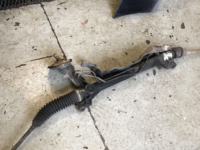 bontott VOLVO V50 Kormánymű Szervós