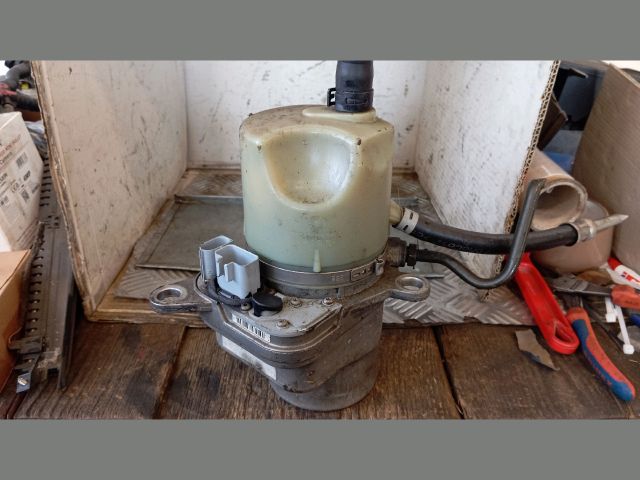 bontott VOLVO V50 Kormányszervó Motor (Elektromos)