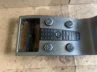 bontott VOLVO V50 Középkonzol Vezérlő Panel
